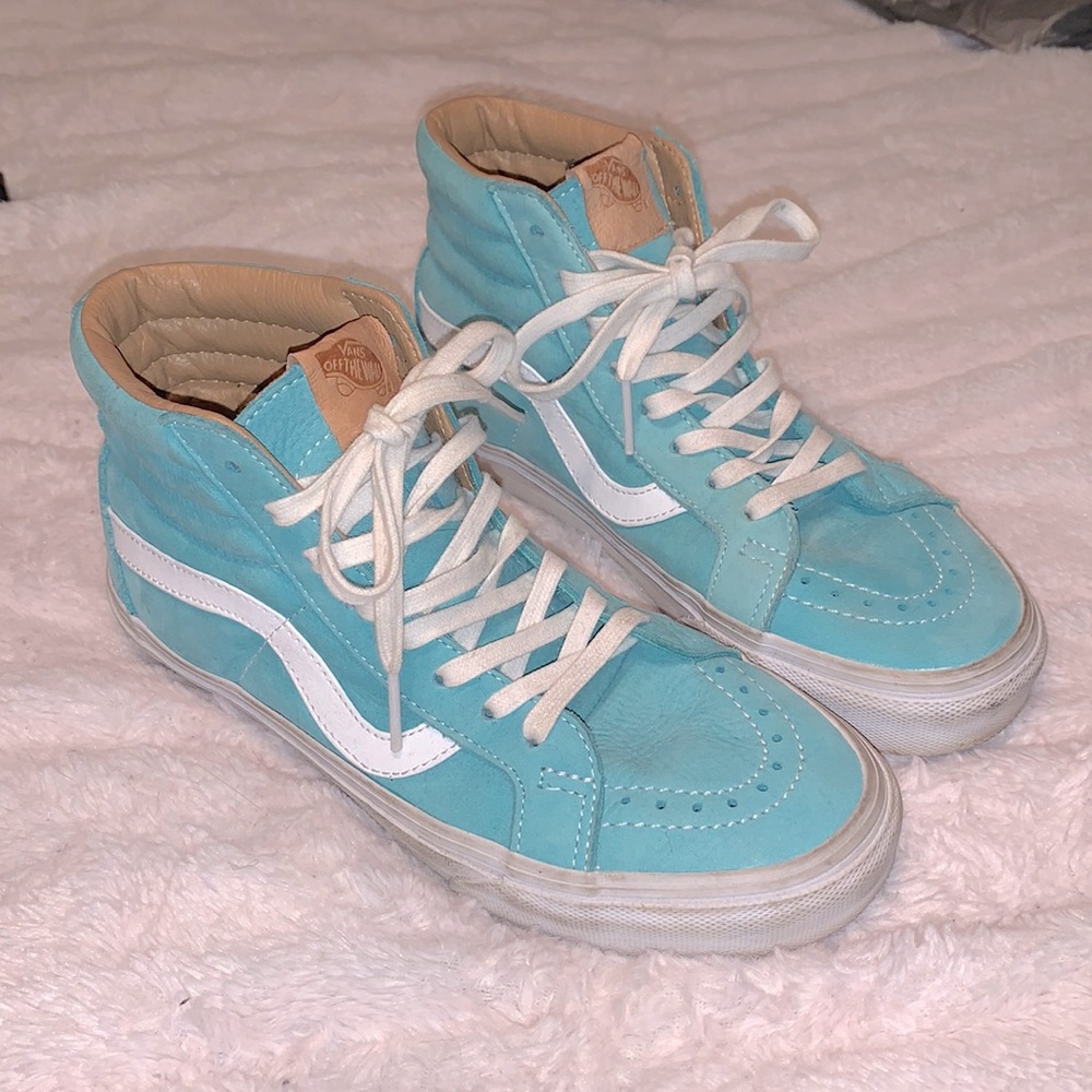 Vans - Picture 2 of 3